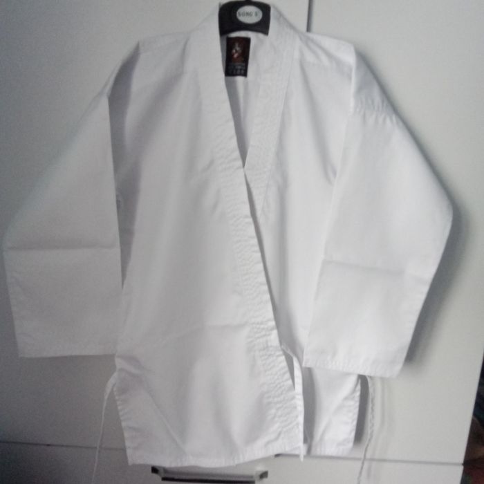 Кімоно біле, 100% бавовна, для тренувань з карате, TM Wolf р.150