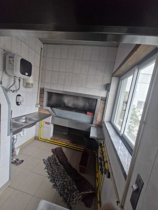 ARRENDA-SE Café Snack Bar