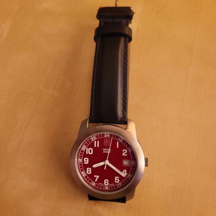 Zegarek SWISS ARMY wodoodporny 100m. NOWY !!!