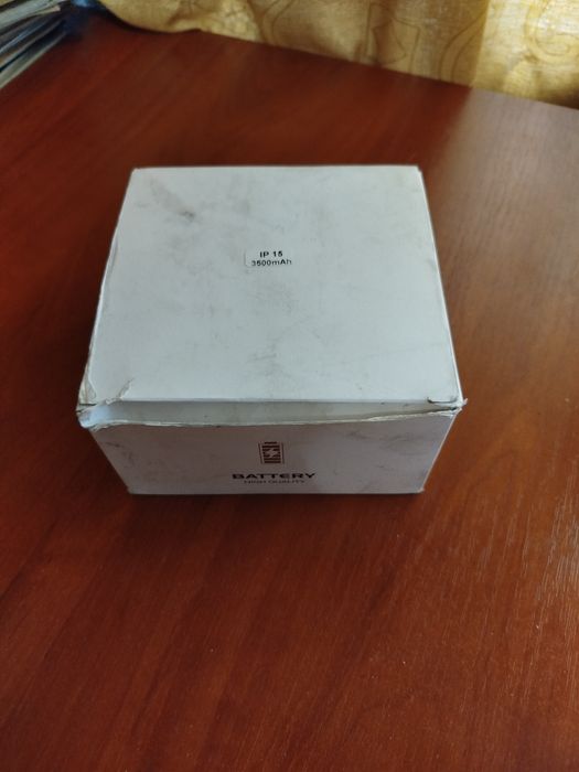 Батарея Iphone 15