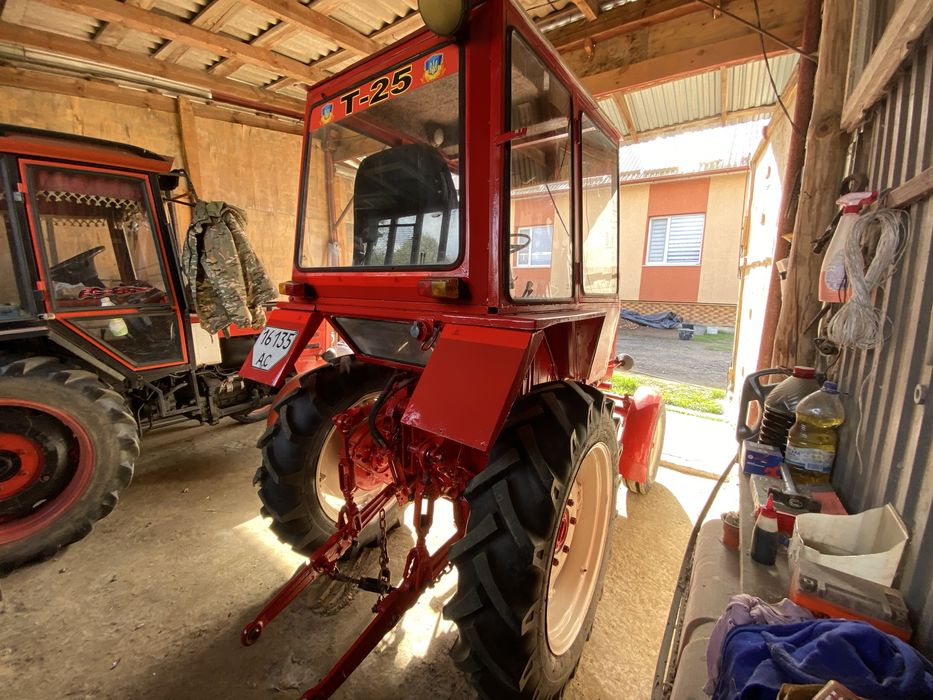 Продам Трактор т25
