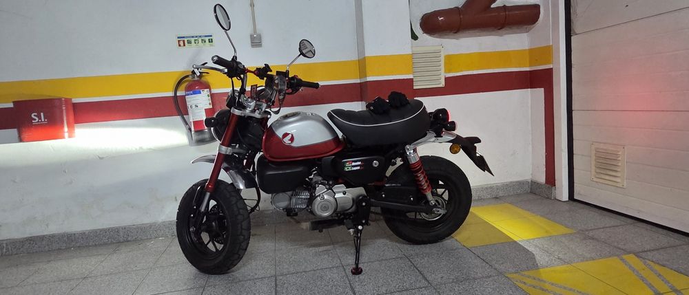 Honda Monkey 125c