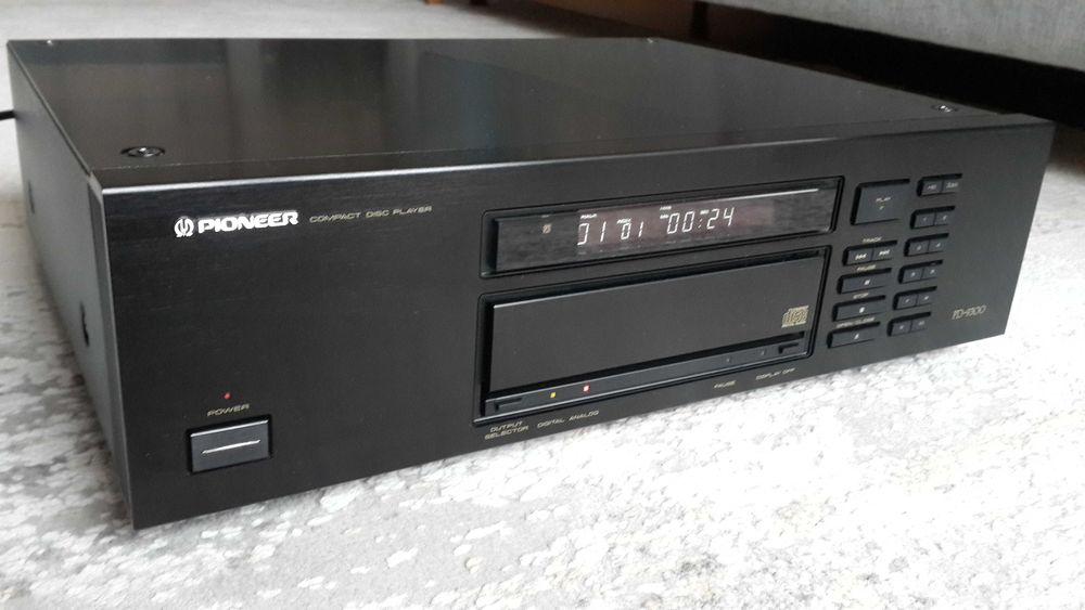 CD Pioneer PD-10AE . Pioneer PD-9300