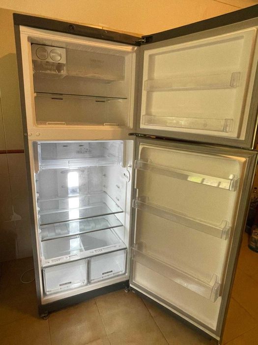 Frigorífico Hotpoint como novo – grande capacidade!