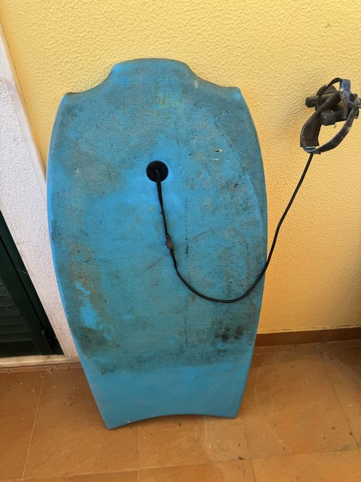 Duas Pranchas Skim e Bodyboard