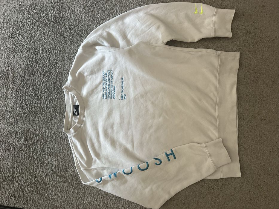 Світшот Nike Sportswear Swoosh Embroidered Sweatshirt