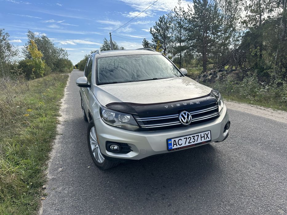Продам автомобіль Volkswagen Tiguan