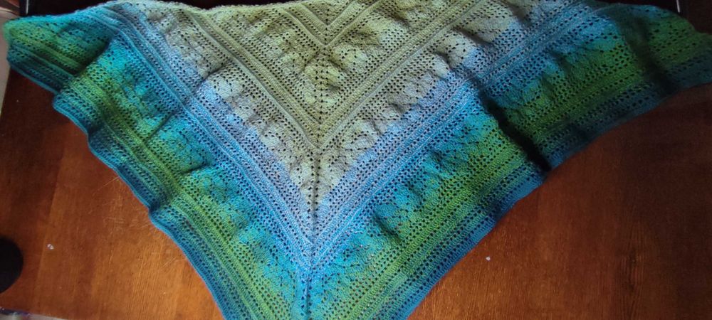 Шаль ручная работа