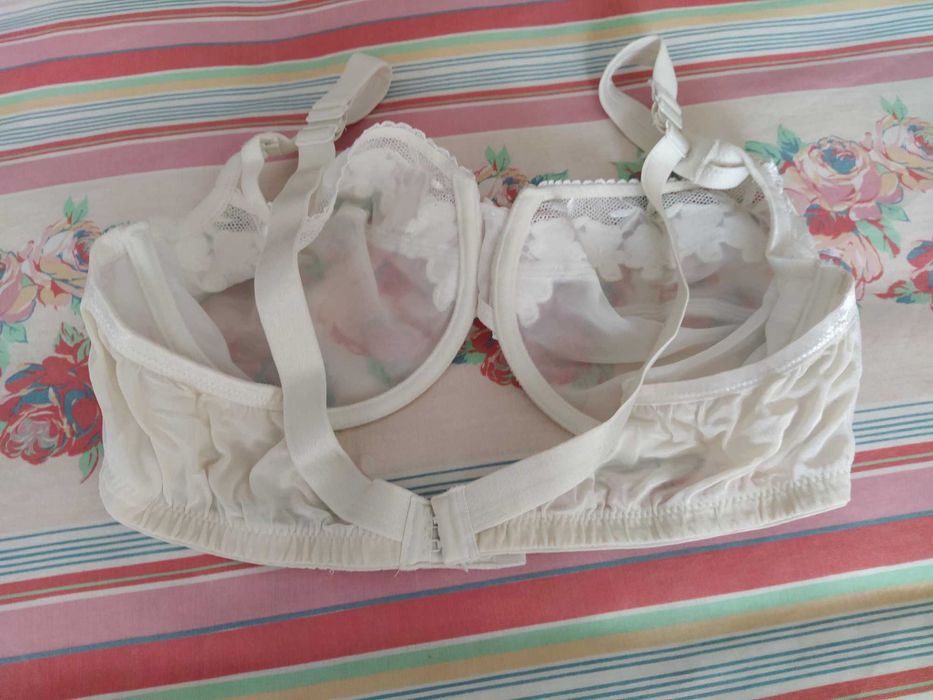 Soutien branco rendado Rosa Faia tamanho 85-C