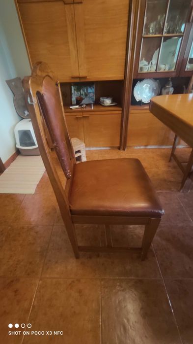 Mesa de Sala c/ Cadeiras