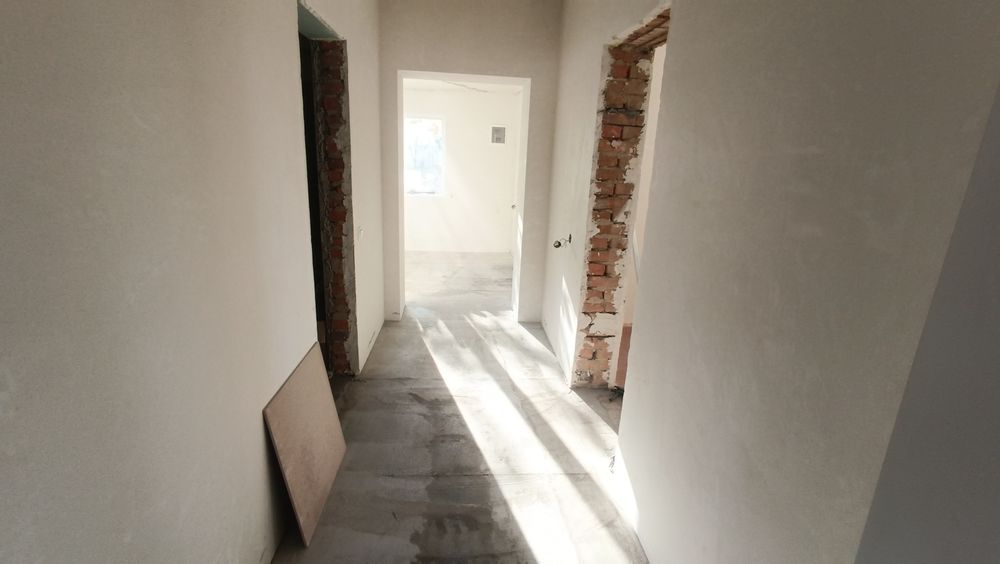 Шпаклёвка стен штукатурка под обои и покраску шпаклювання стін стель