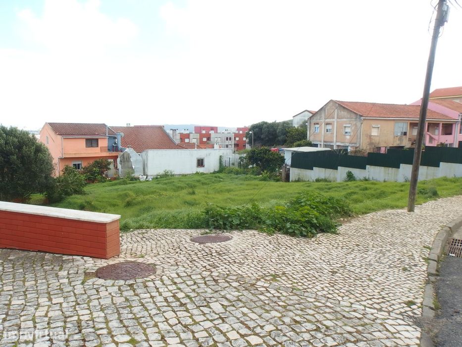 Lote - Mina de Água