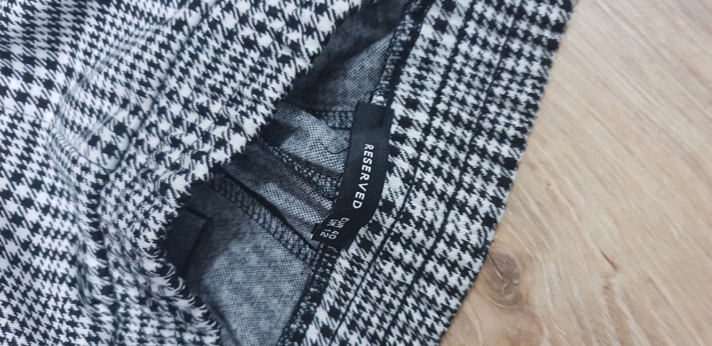 Spodnie Nowe rozm.40 kratka