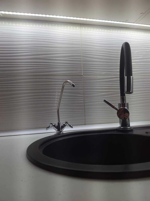 Filtry do wody, zmiękczacze, osmoza, systemy wody pitnej redox.