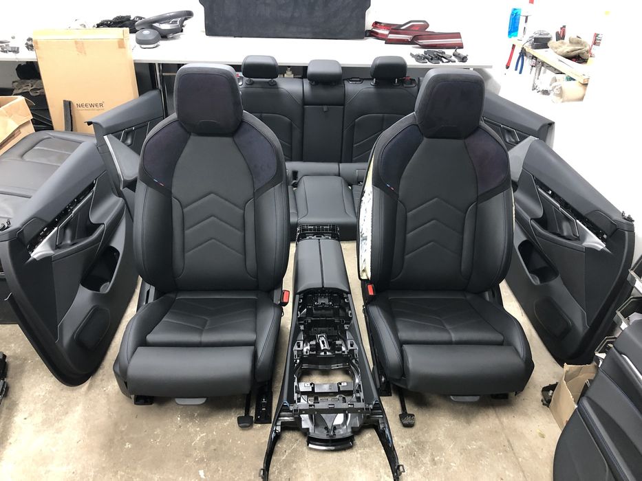 Комплектний салон з картами М-пакет BMW i5 G60 2023-