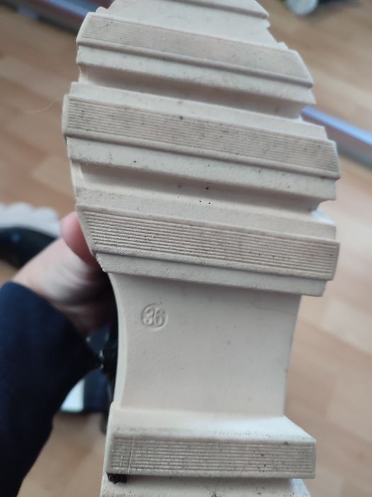 Czarne botki jak nowe