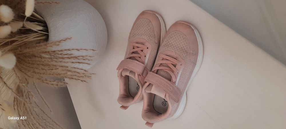 Кросівки для дівчинки 20см