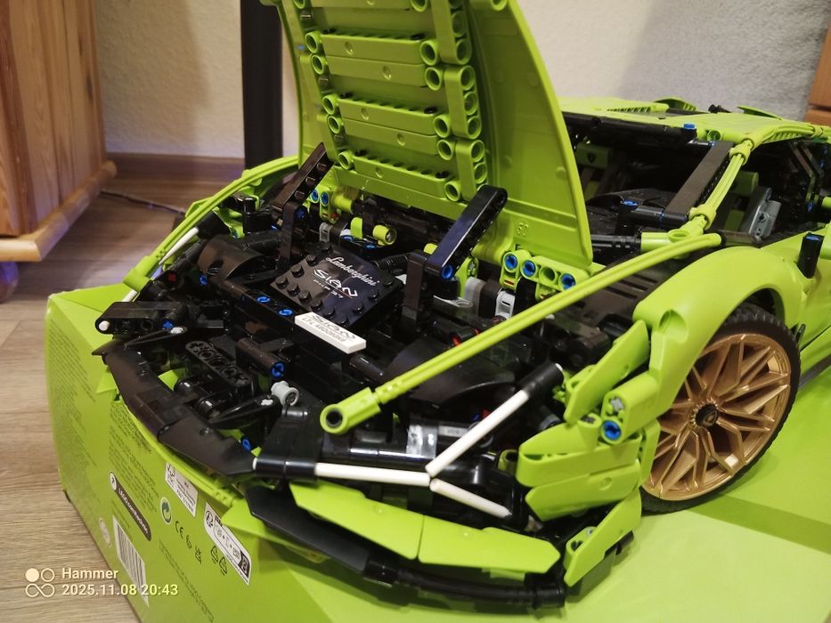 Lego Technic Lamborghini 42115