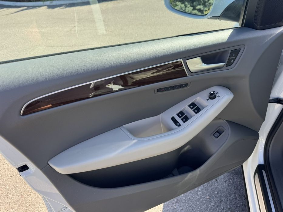 Ауди Q5 premium plus