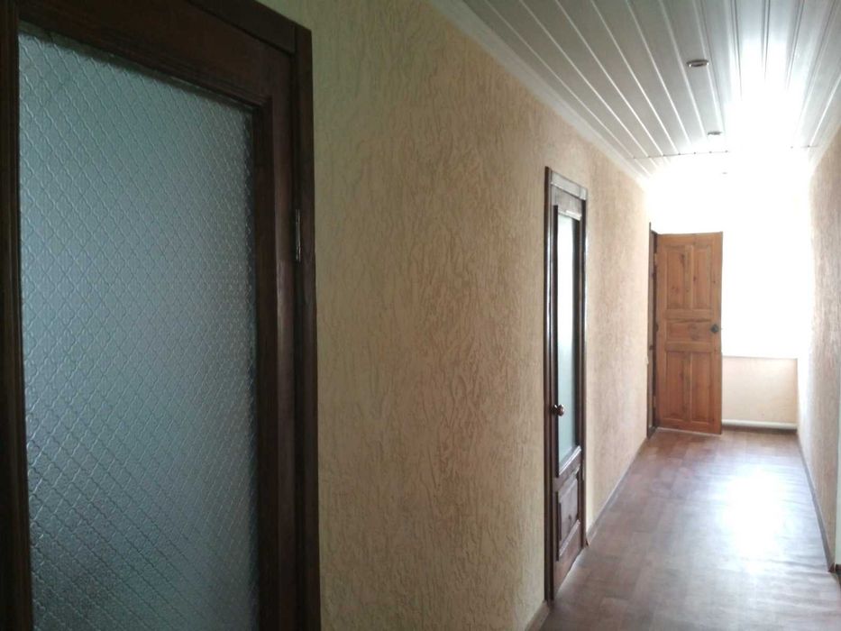 3-кімн. кв-ра з авт/опал.+ гараж в центрі с. Благодатне (п3)