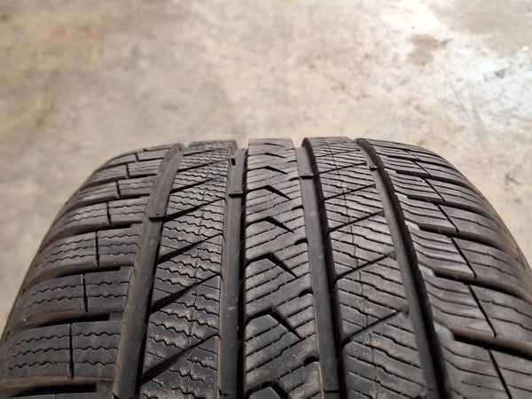 4 Pneus Vredestein Quatrac Pro  235/45 R20