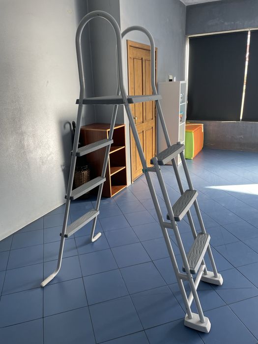 Escada para picina