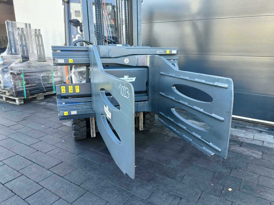 chwytak  do wózka widłowego Cascade