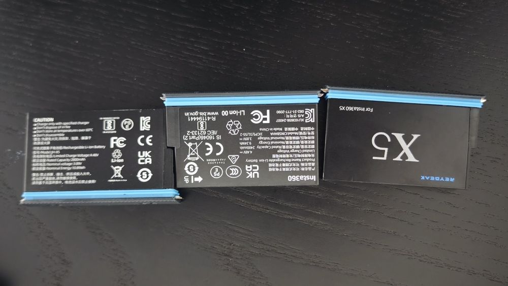 Com assessorios que não vem quando compra na loja, está na garantia Câmara Insta360 X5 8K – Sensores 1/1.28" Impecável + Acessórios