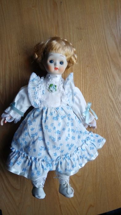 Lote de bonecas em porcelana