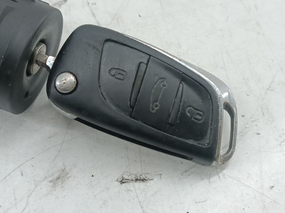 Canhão da ignição - CITROËN C4 II (B7) | 09 -