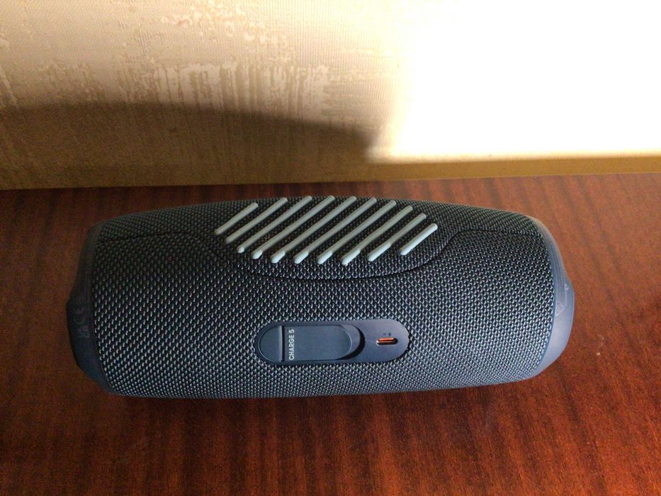 JBL Charge 5 (bluetooth-колонка)