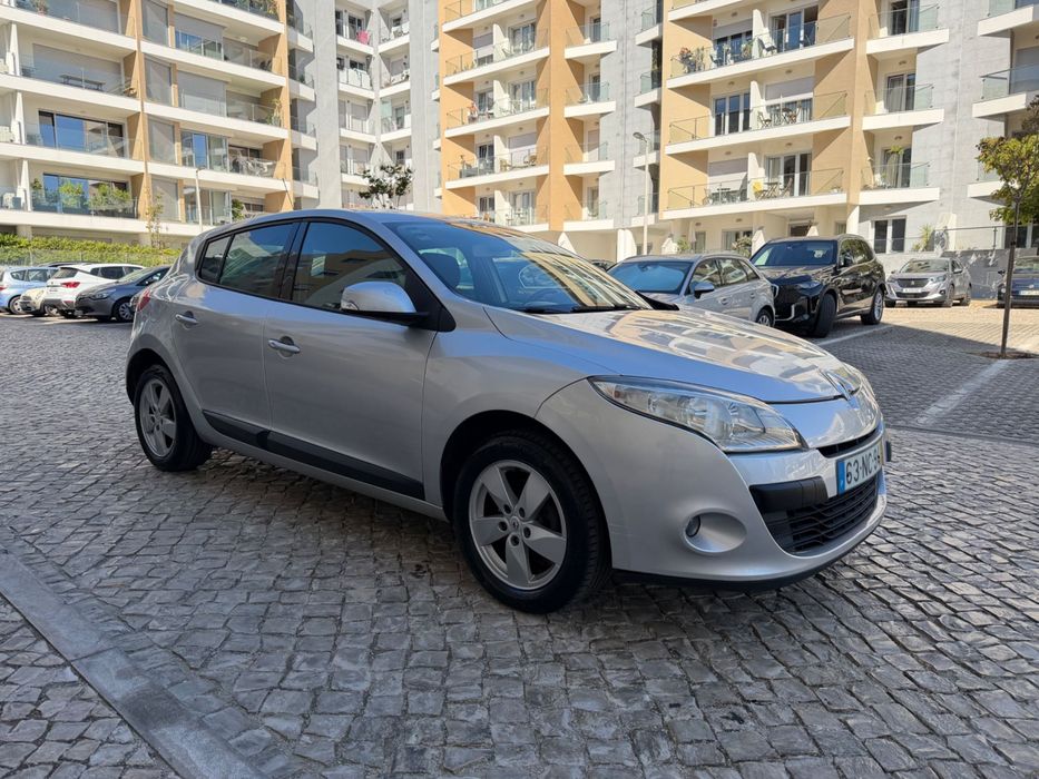 Renault megane 1.6 gasolina 110 cv impecável