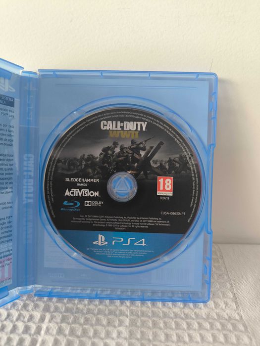 Jogo PS4 - Call of Duty WWII
