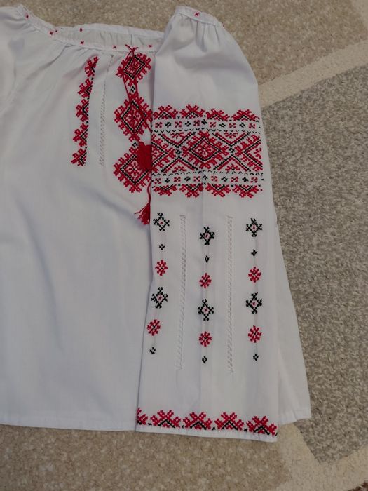 Вишиванка для дівчинки