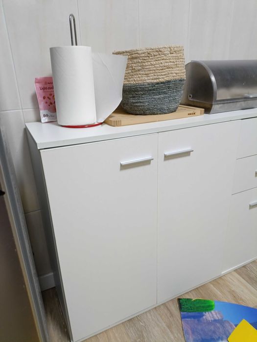 Móvel branco arrumação