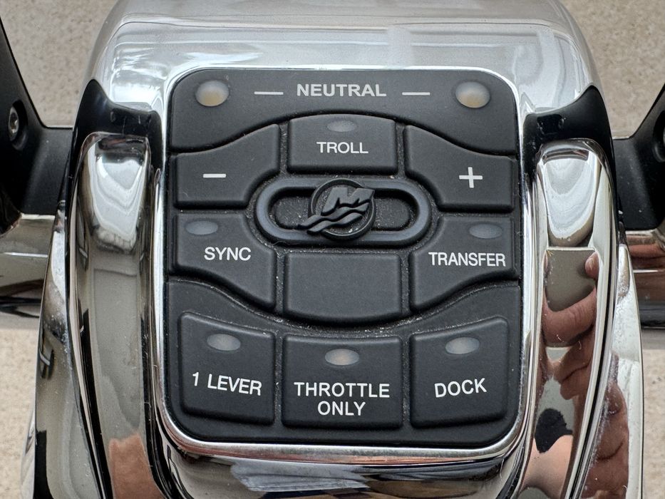 menetka mercruiser podwójna elektroniczna
