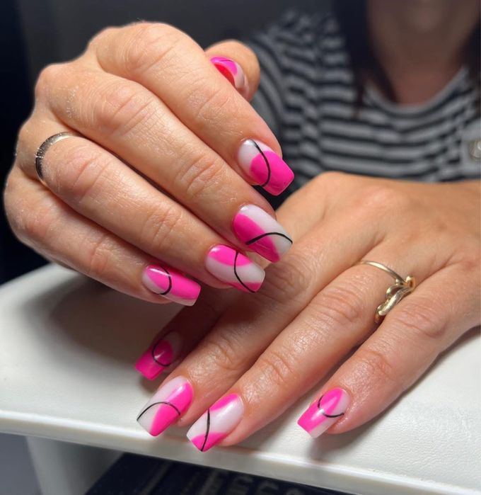 Манікюр / Педикюр Ладижин