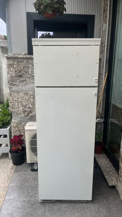Vende-se frigorífico