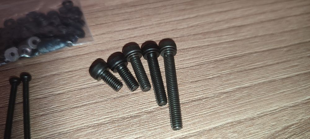 Гвинти/винты для ноутбука/шайби/шайбы /болти