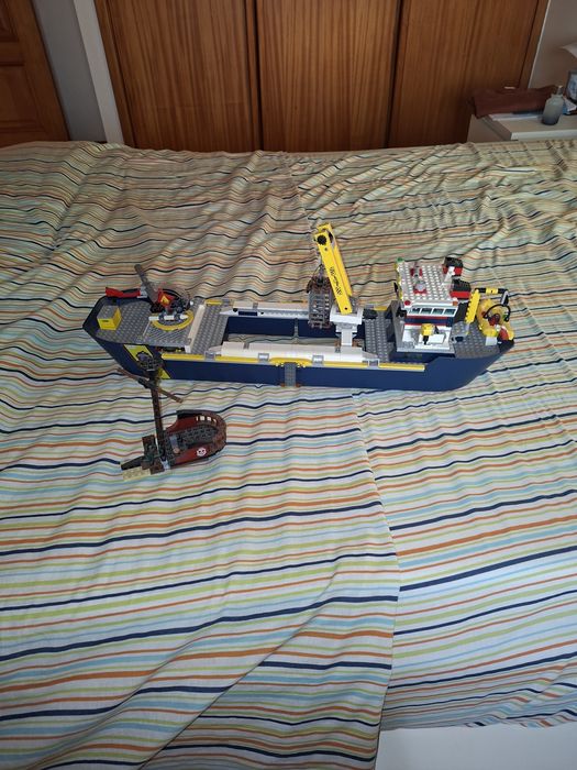 LEGO City Barco de Exploração do Oceano - 60266