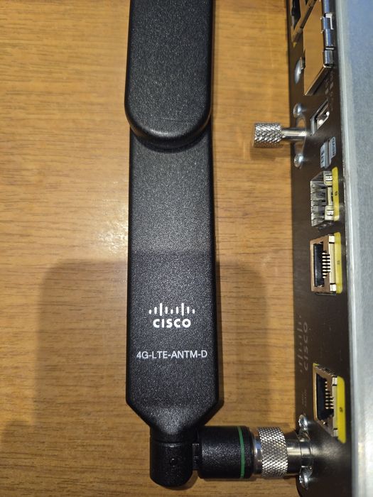 Router Cisco 899g-lte C899G-LTE-GA-K9 V01