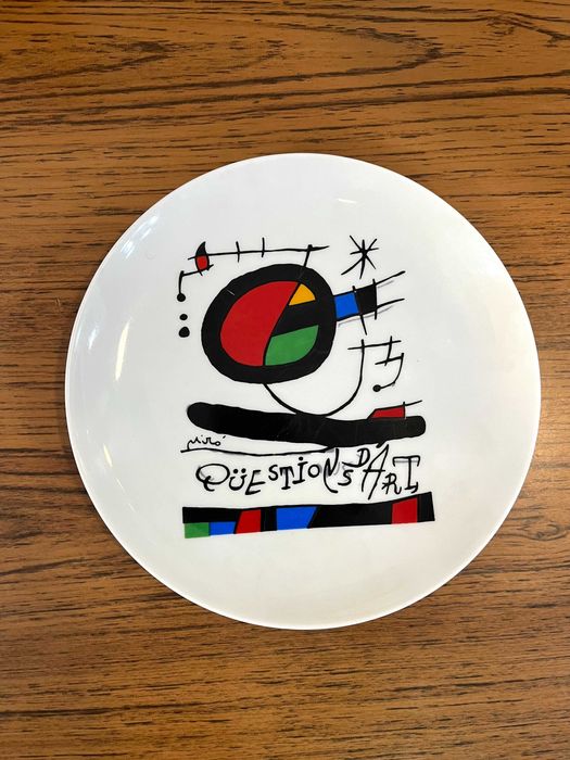 Prato Joan Miró “Qüestions d’Art” – edição autorizada – 2000