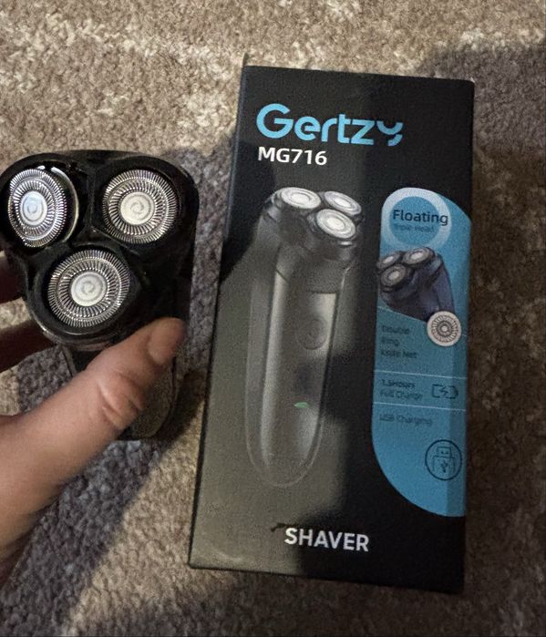 Чоловіча бритва неп