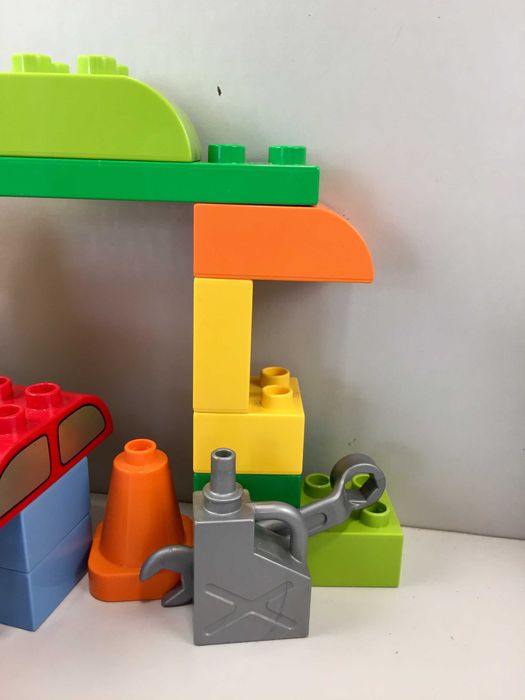 Vendo LEGO Duplo 10589 – Carro de Corrida + 3 Carros Extra