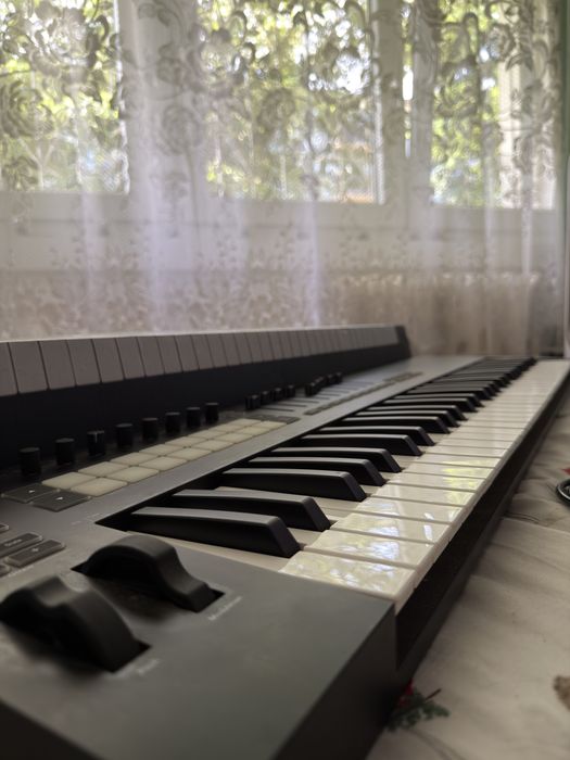 Novation MIDI Launchkey 61 [MK3]