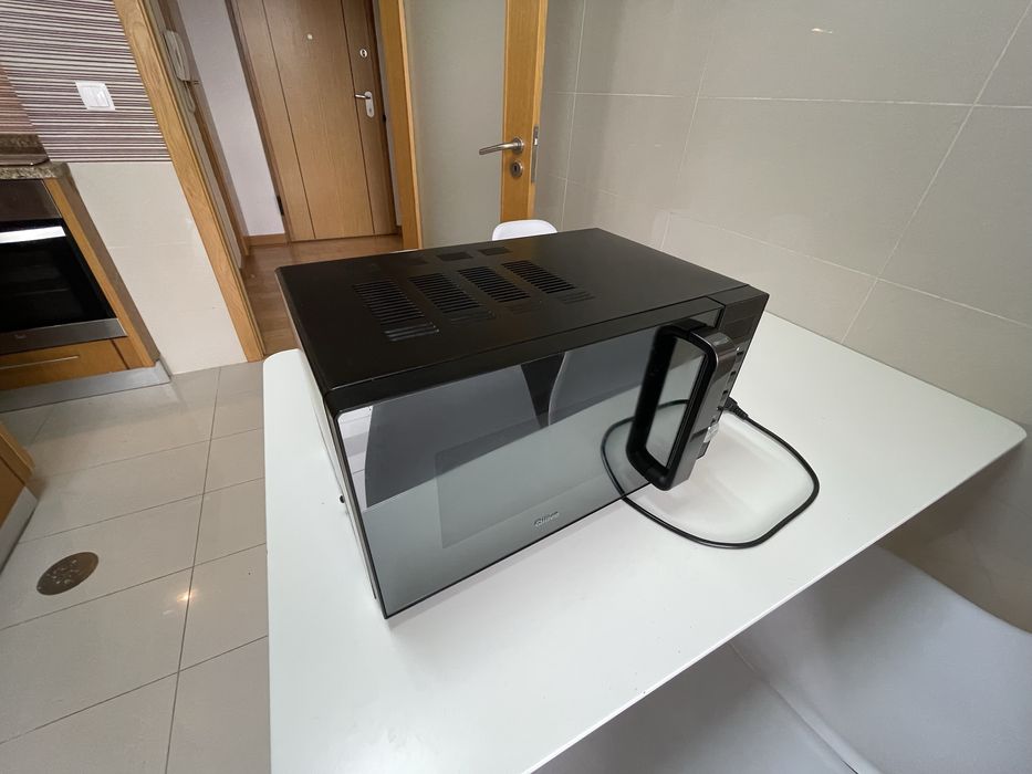 Micro-ondas Qilive Digital 700W