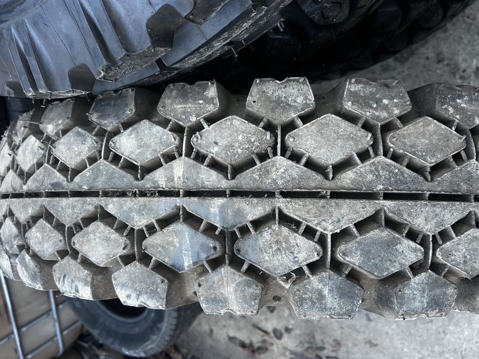 Шина 9.00 R-20 Камаз