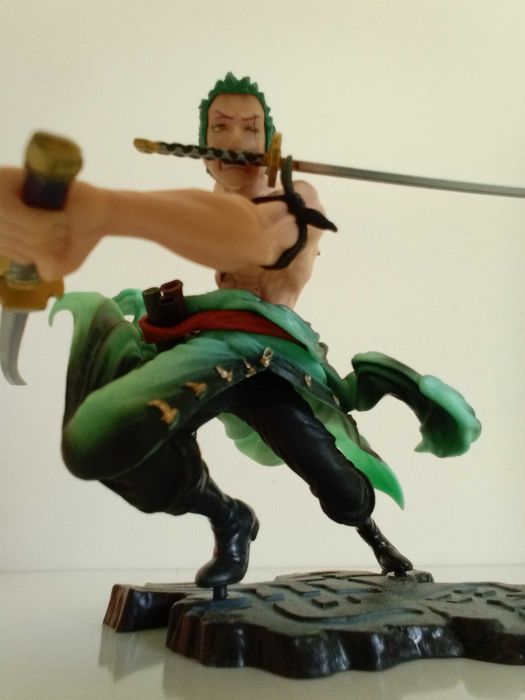 Ronronoa Zoro Figure - One Piece