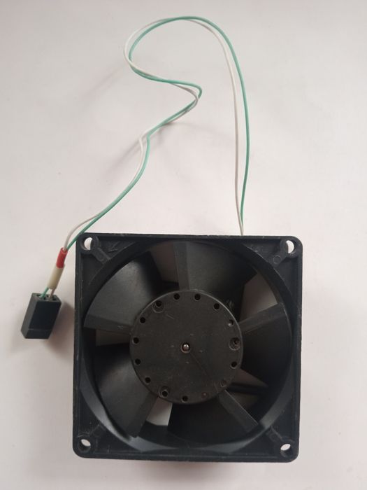 Кулери, охолодження для комп'ютера, вентилятори