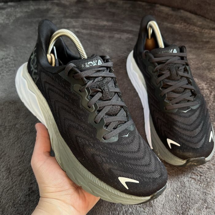 Жіночі кросівки HOKA Arahi 6.	Р.39. ІДЕАЛ!!!